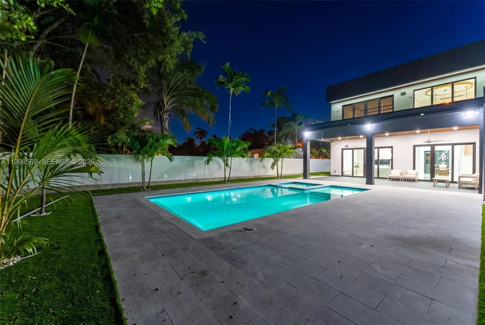 9833 Miami Ave Miami Shores, FL 33150
