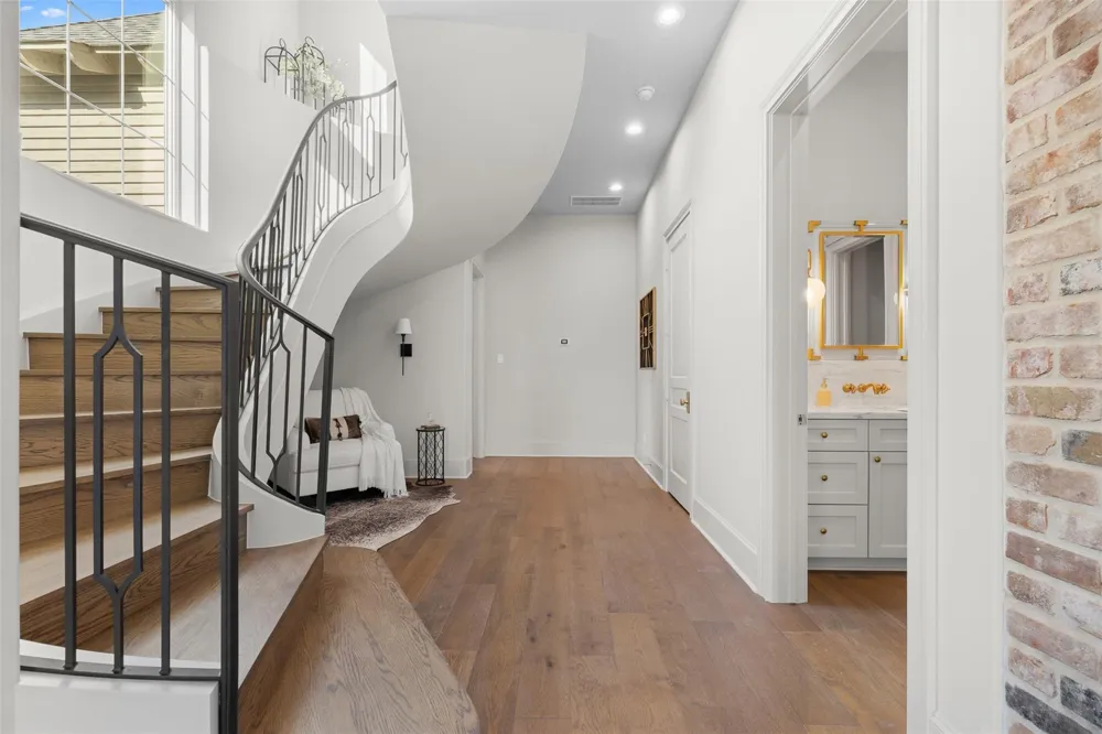 404 Blackberry Lane Washington, TX 77880