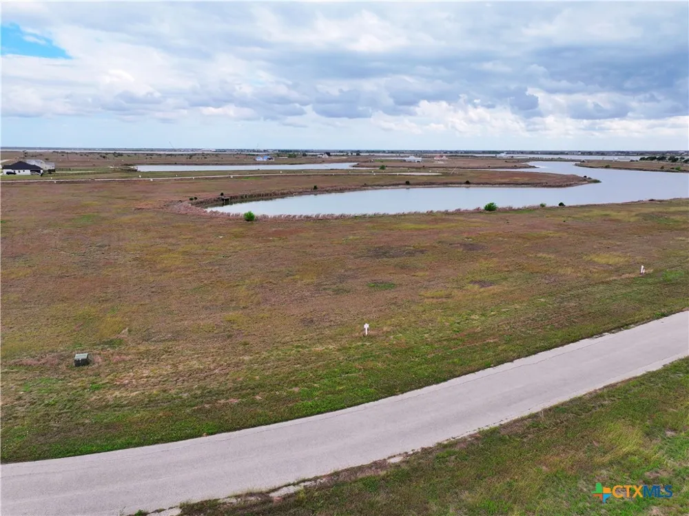 42 Redfish Retreat Drive Port Lavaca, TX 77979