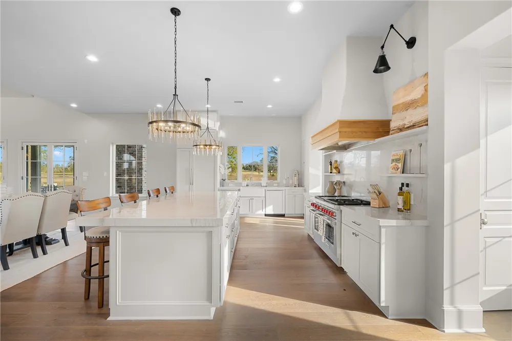 404 Blackberry Lane Washington, TX 77880