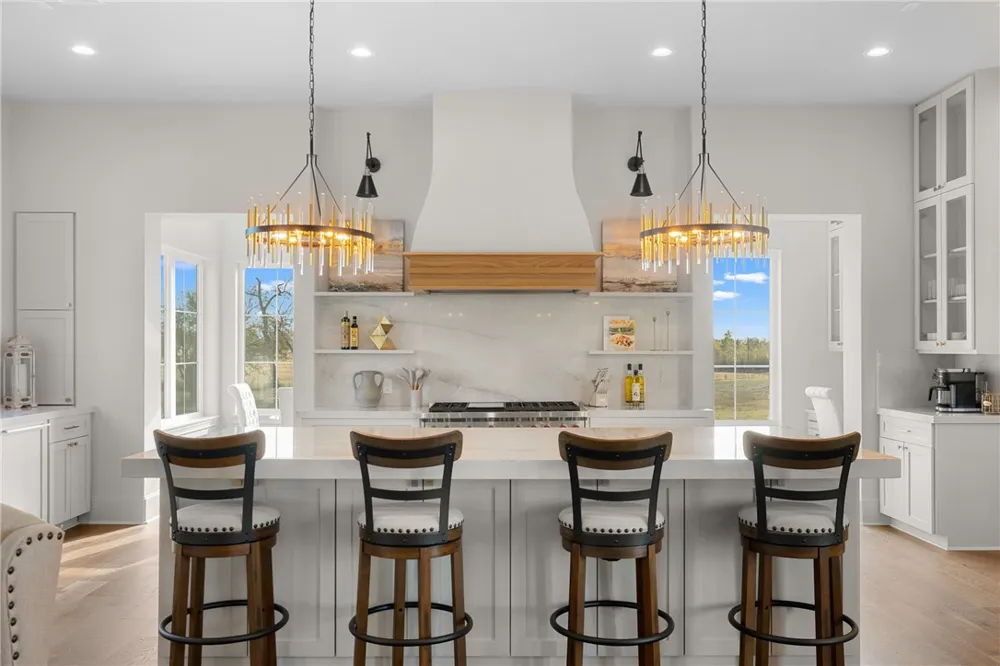 404 Blackberry Lane Washington, TX 77880