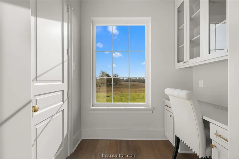 404 Blackberry Lane Washington, TX 77880