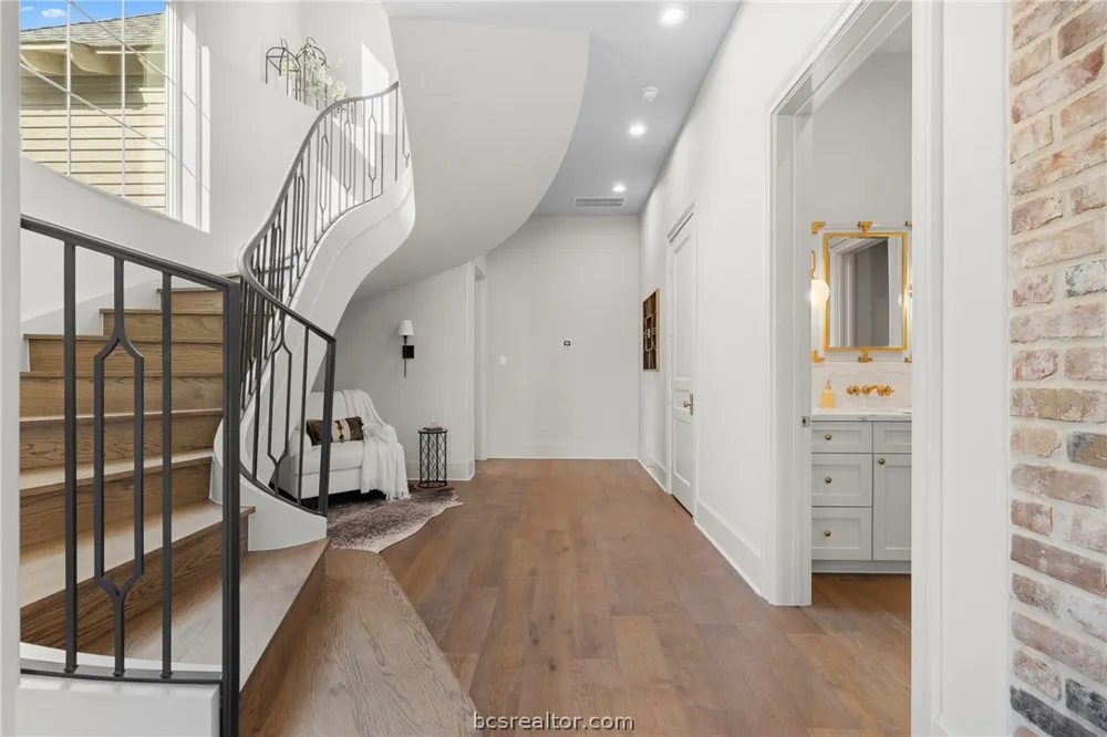 404 Blackberry Lane Washington, TX 77880