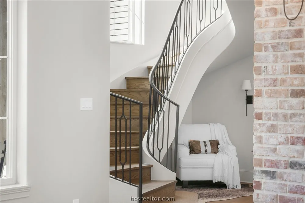 404 Blackberry Lane Washington, TX 77880
