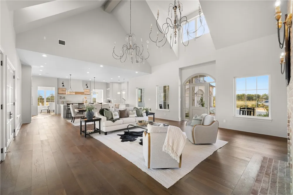 404 Blackberry Lane Washington, TX 77880