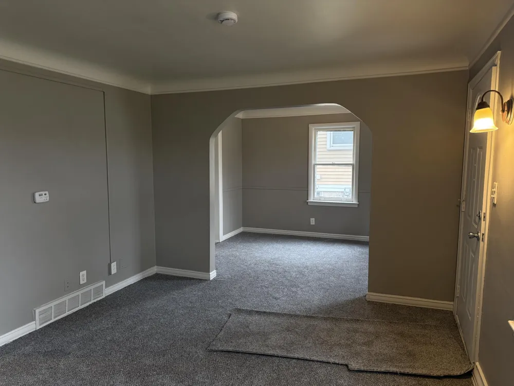 18852 Indian Redford, MI 48240