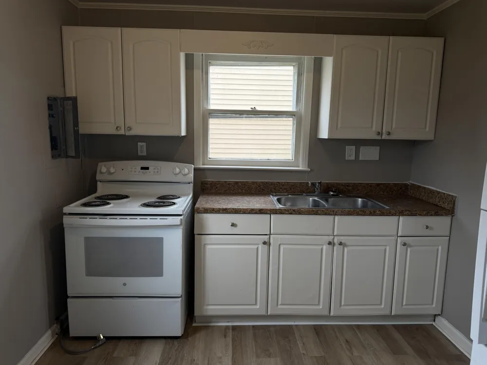 18852 Indian Redford, MI 48240
