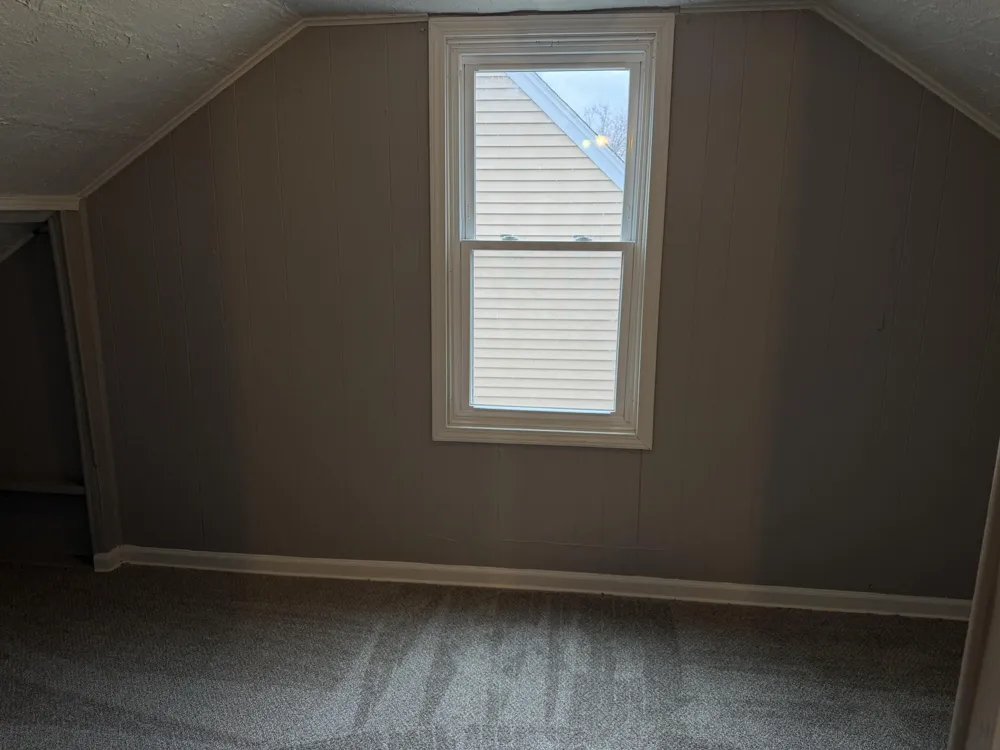 18852 Indian Redford, MI 48240