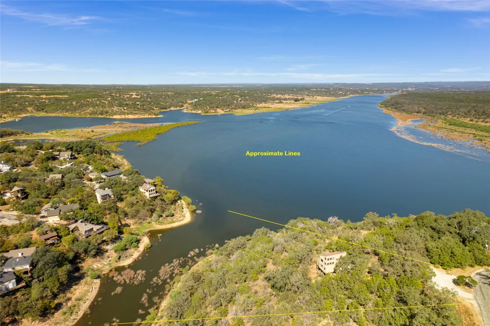 501 Coventry Road Spicewood, TX 78669