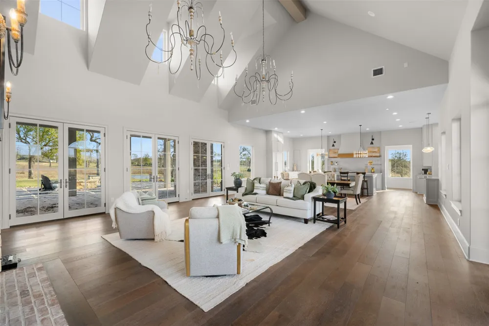 404 Blackberry Lane Washington, TX 77880