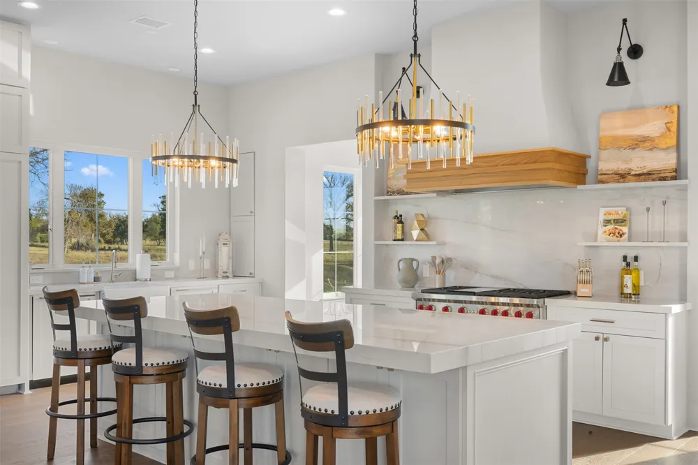 404 Blackberry Lane Washington, TX 77880