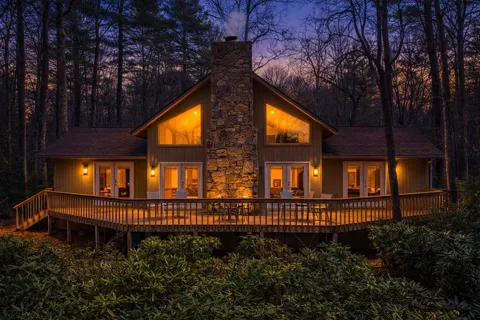 HOLLY FOREST CT