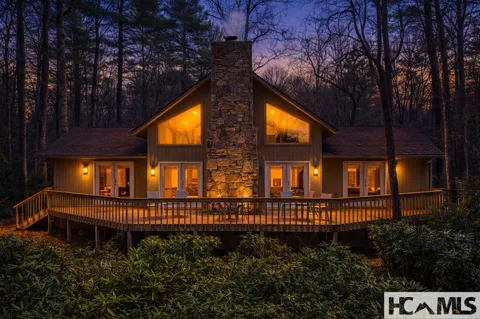 120 Holly Forest Court