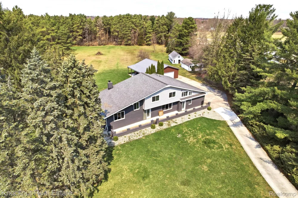 9239 Lange Road Birch Run Township, MI 48415