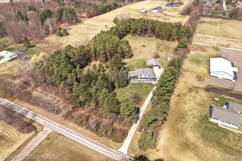 9239 Lange Road Birch Run Township, MI 48415