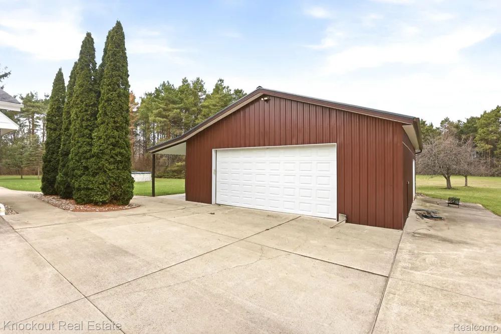 9239 Lange Road Birch Run Township, MI 48415