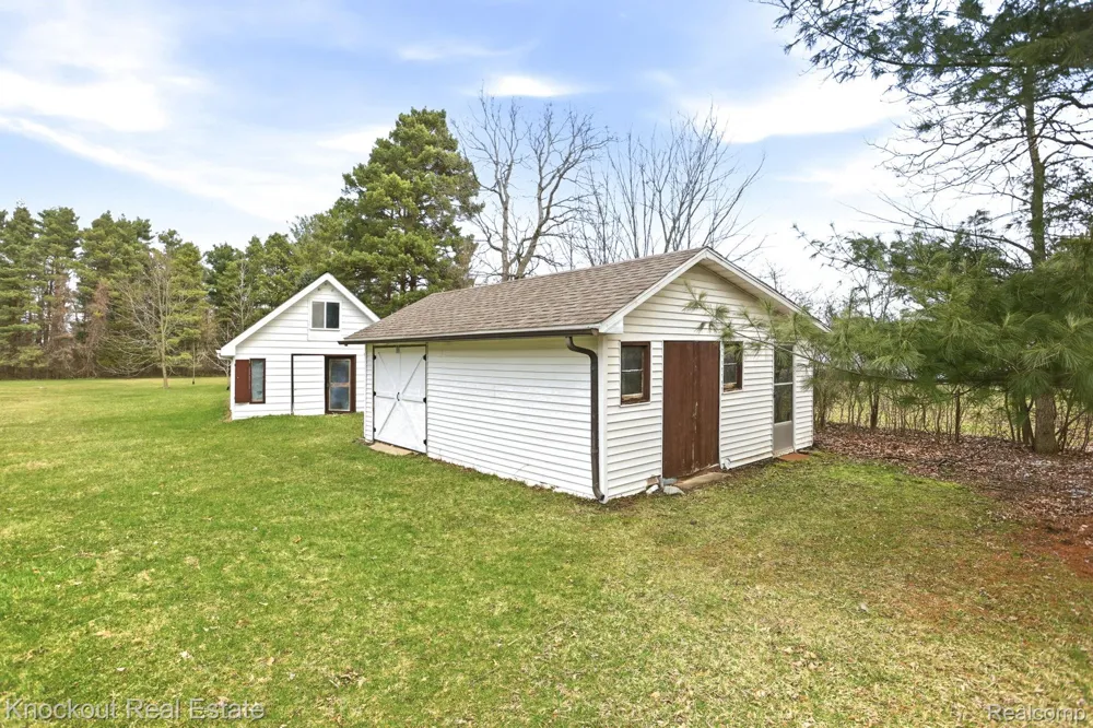 9239 Lange Road Birch Run Township, MI 48415