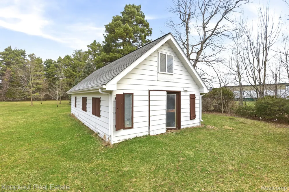 9239 Lange Road Birch Run Township, MI 48415