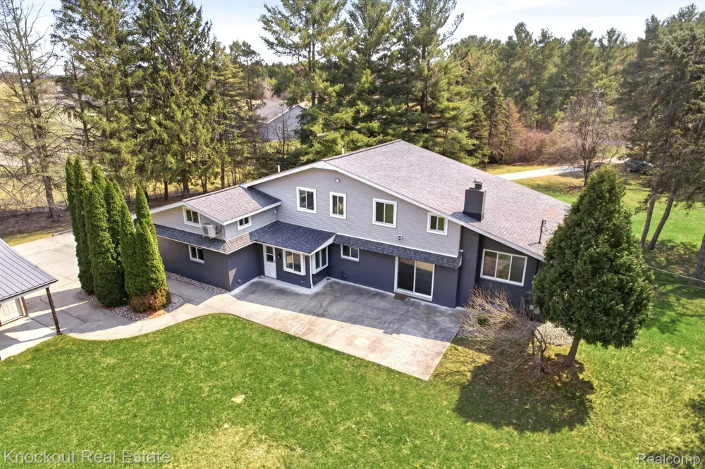 9239 Lange Road Birch Run Township, MI 48415