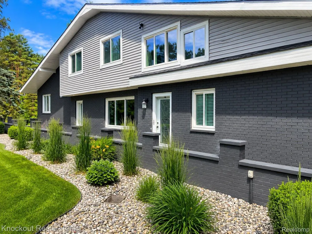 9239 Lange Road Birch Run Township, MI 48415