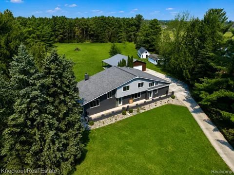 9239 Lange Road