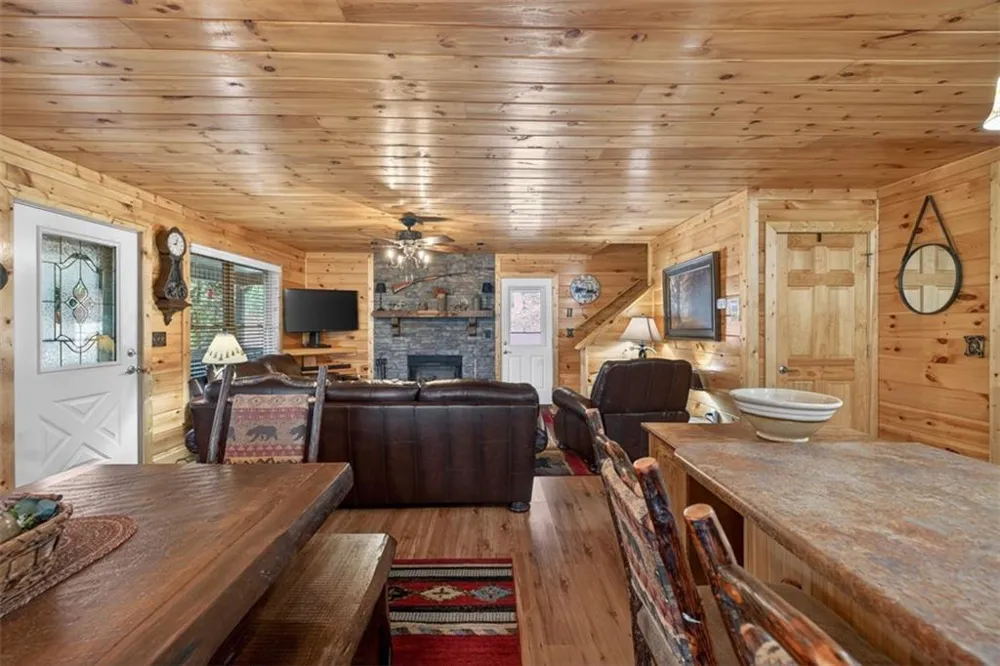 88 Crest Road Blairsville, GA 30512