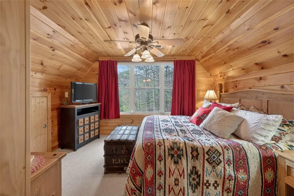 88 Crest Road Blairsville, GA 30512