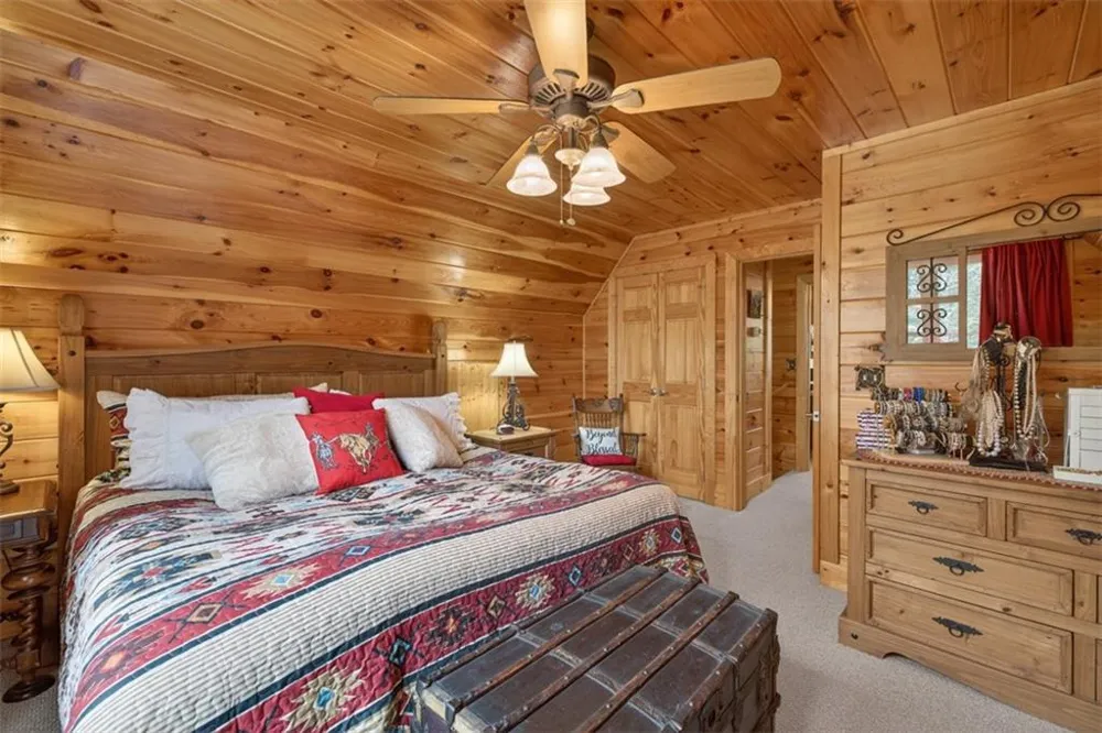 88 Crest Road Blairsville, GA 30512