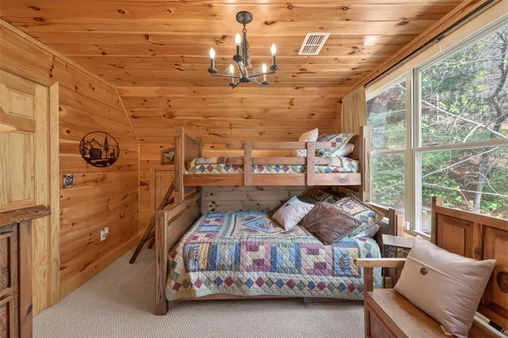 88 Crest Road Blairsville, GA 30512