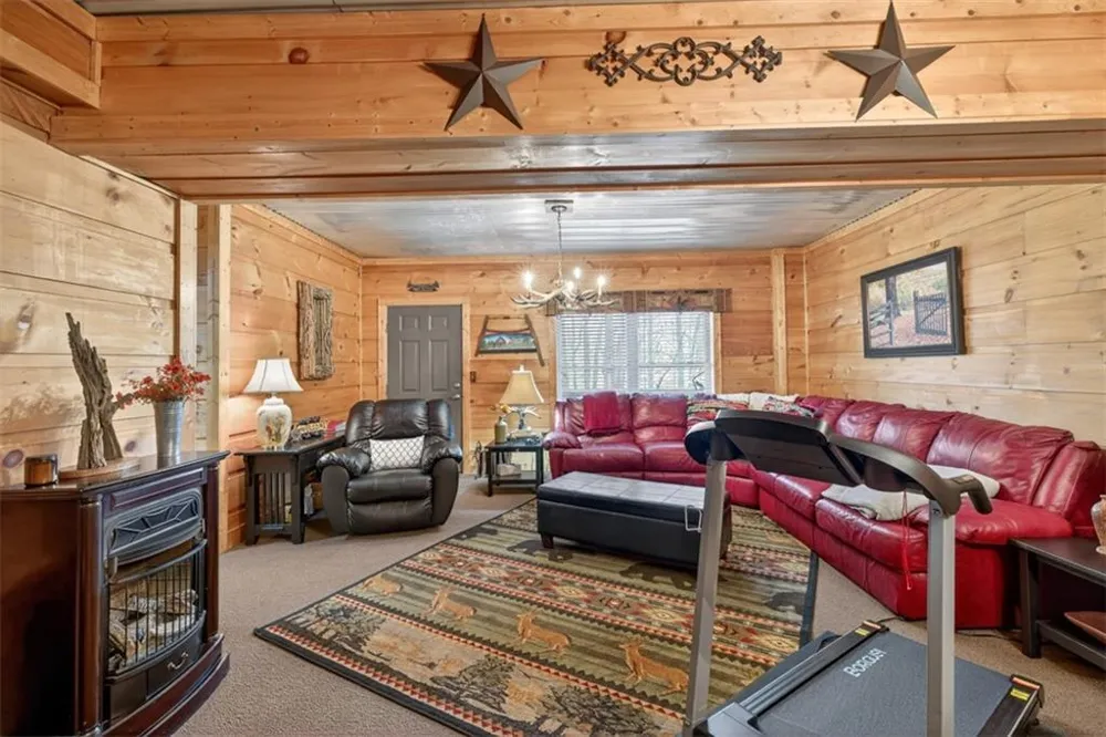 88 Crest Road Blairsville, GA 30512