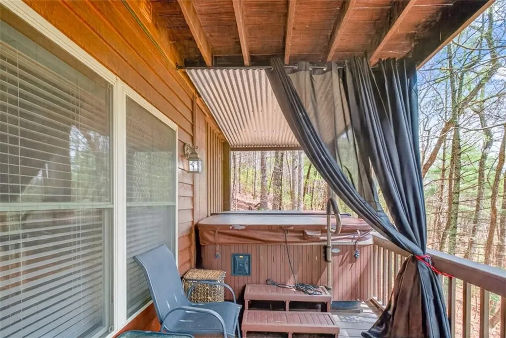 88 Crest Road Blairsville, GA 30512