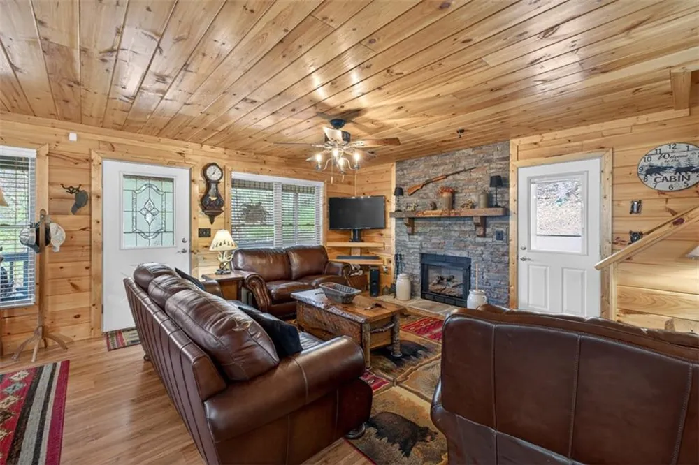 88 Crest Road Blairsville, GA 30512