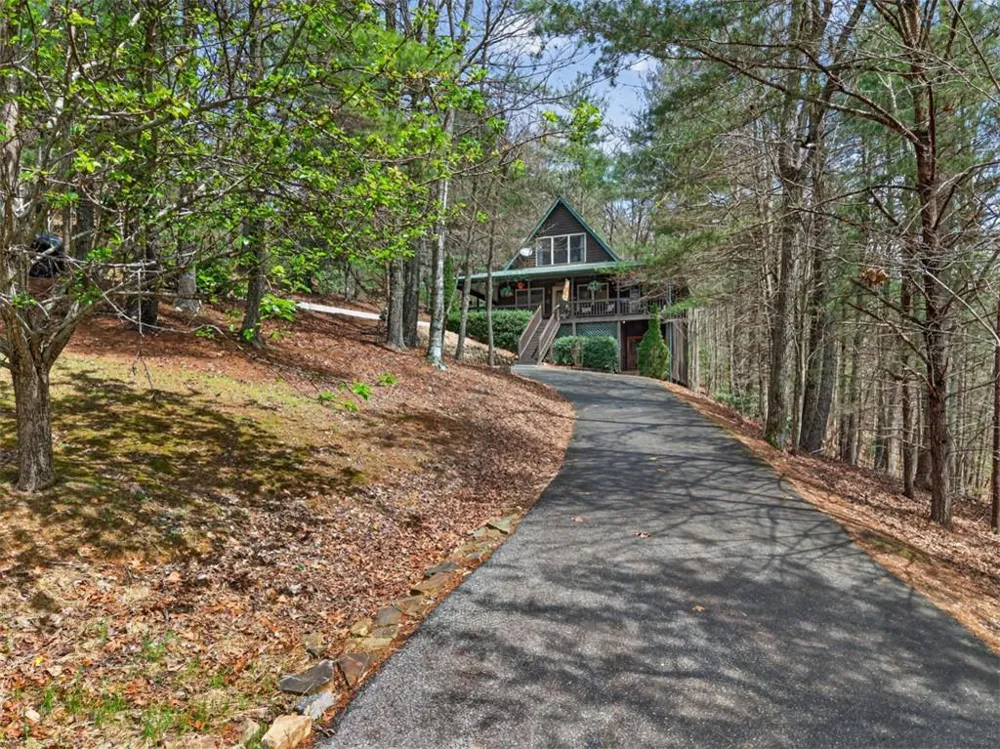 88 Crest Road Blairsville, GA 30512