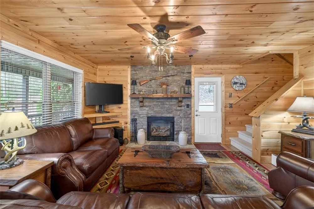 88 Crest Road Blairsville, GA 30512