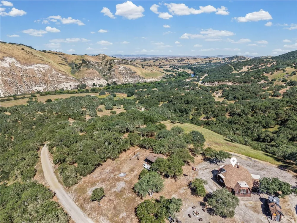 61446 Vista Bradley, CA 93426