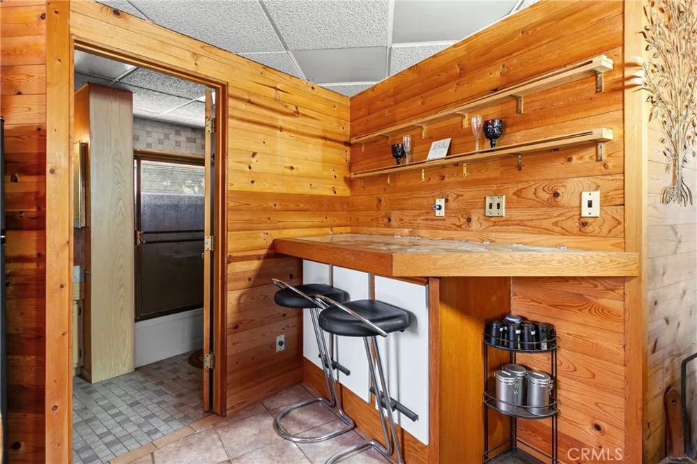 61446 Vista Bradley, CA 93426