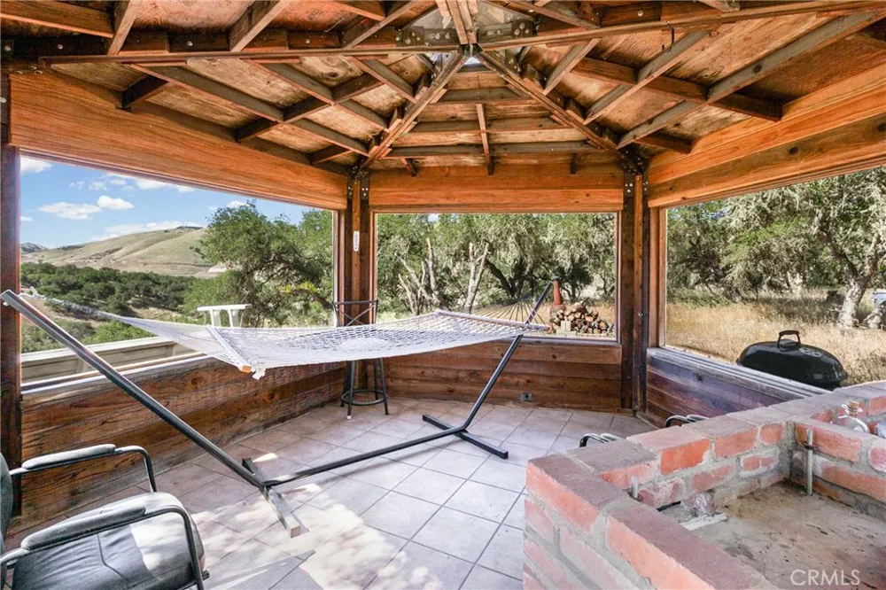 61446 Vista Bradley, CA 93426