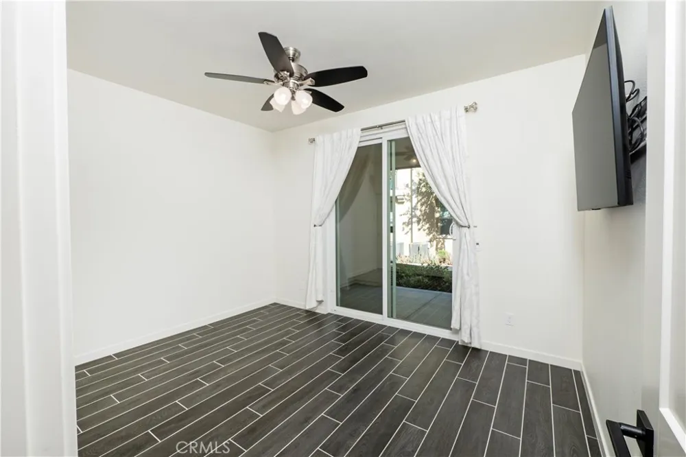 609 Shadowbrook Lake Forest, CA 92610