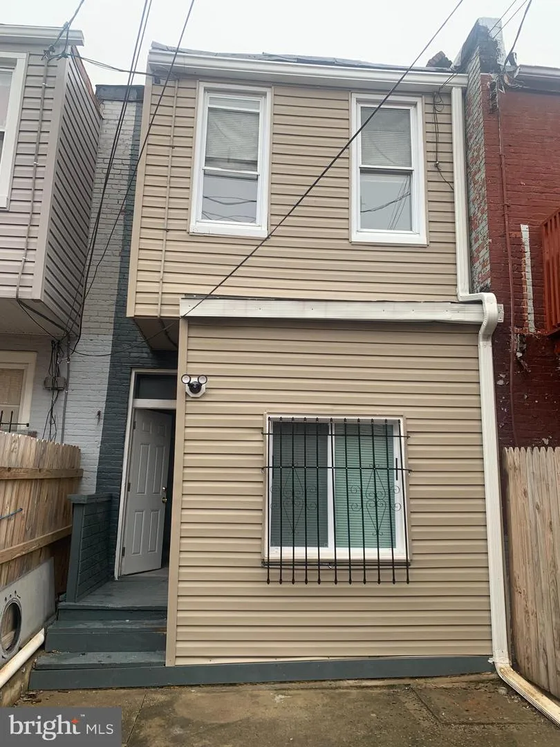 2902 E MONUMENT STREET Baltimore, MD 21205