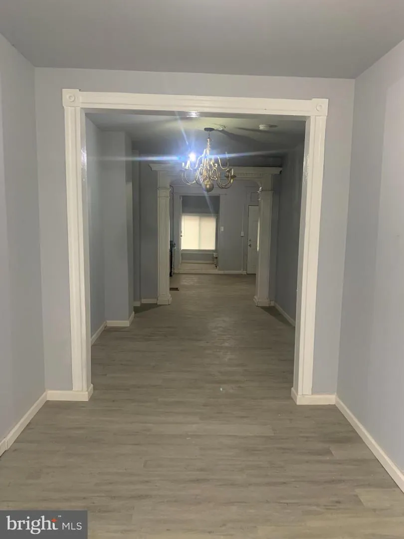 2902 E MONUMENT STREET Baltimore, MD 21205