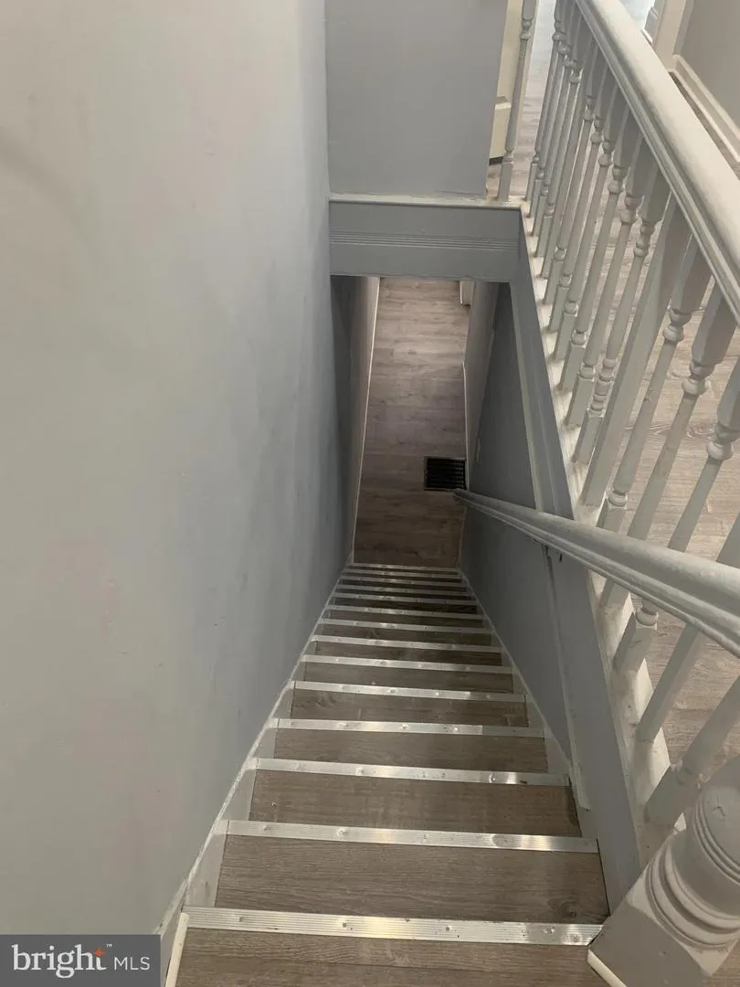 2902 E MONUMENT STREET Baltimore, MD 21205