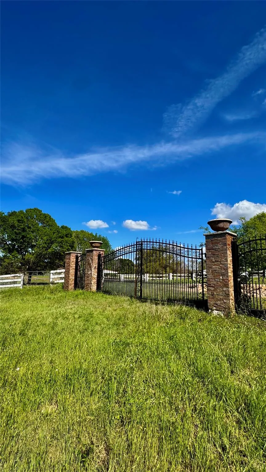 Meadow Creek Road Hockley, TX 77447