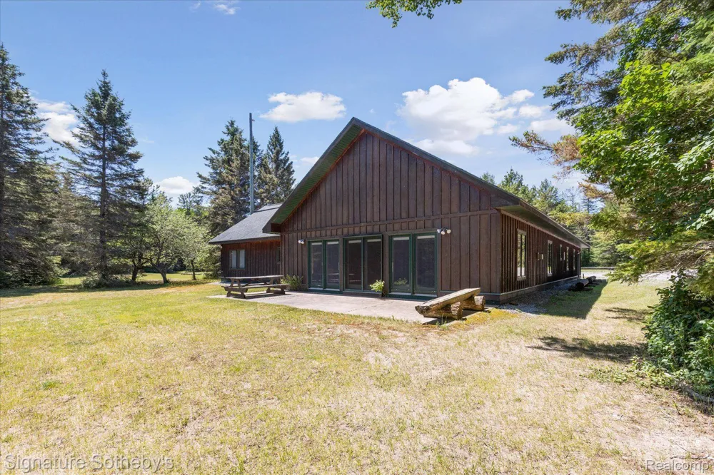 9842 Misery Bay Alpena City, MI 49707