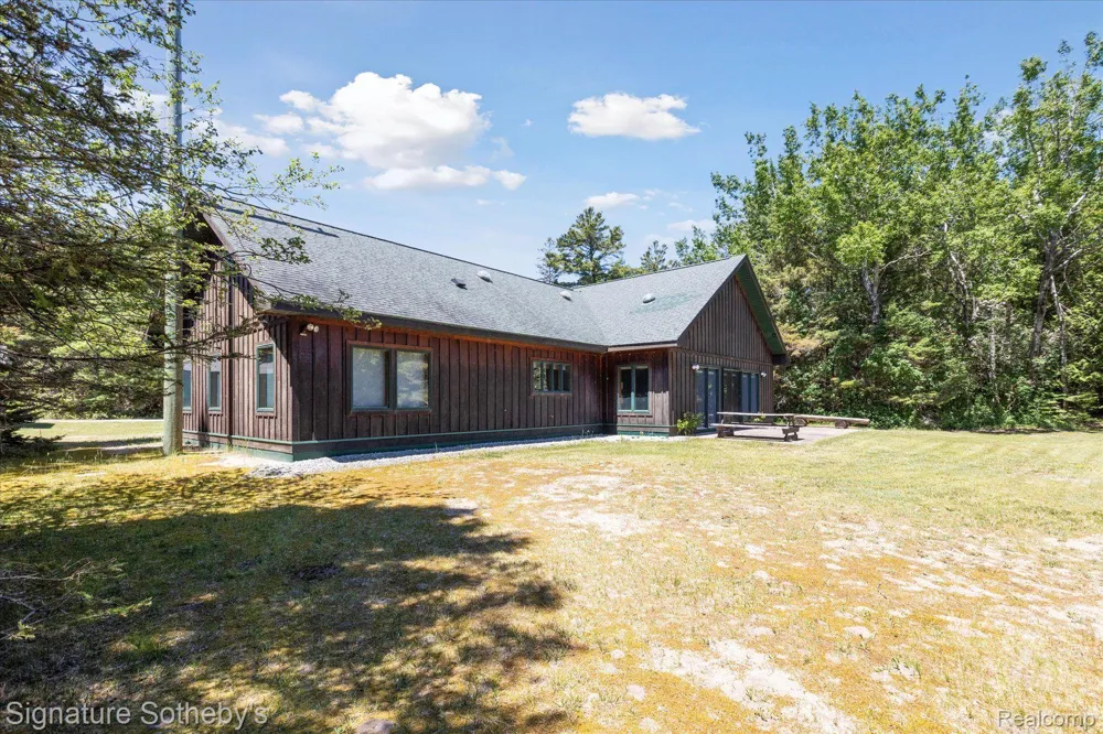 9842 Misery Bay Alpena City, MI 49707