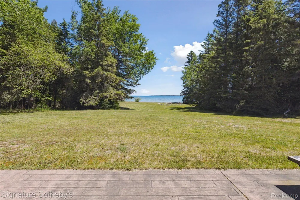 9842 Misery Bay Alpena City, MI 49707