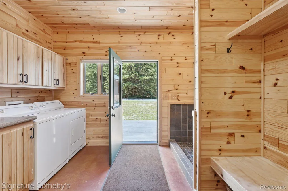9842 Misery Bay Alpena City, MI 49707