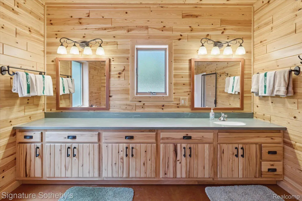 9842 Misery Bay Alpena City, MI 49707