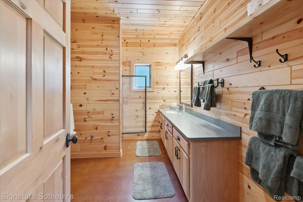 9842 Misery Bay Alpena City, MI 49707