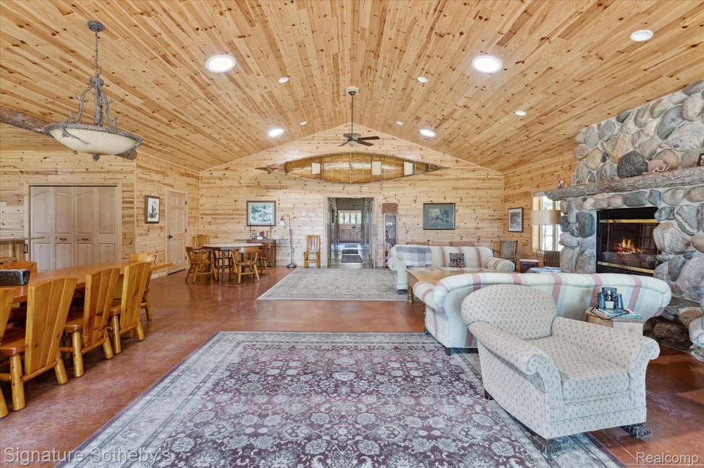 9842 Misery Bay Alpena City, MI 49707