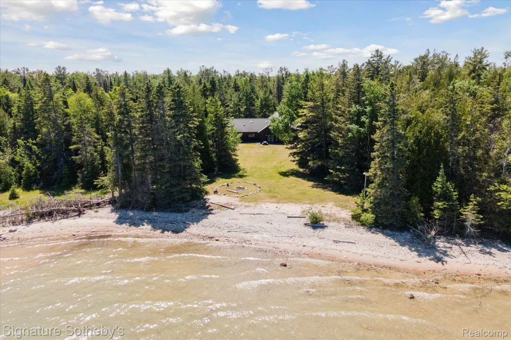 9842 Misery Bay Alpena City, MI 49707